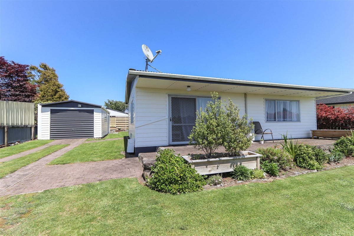 17 Koromiko Street, Inglewood, Inglewood - Carousel 18