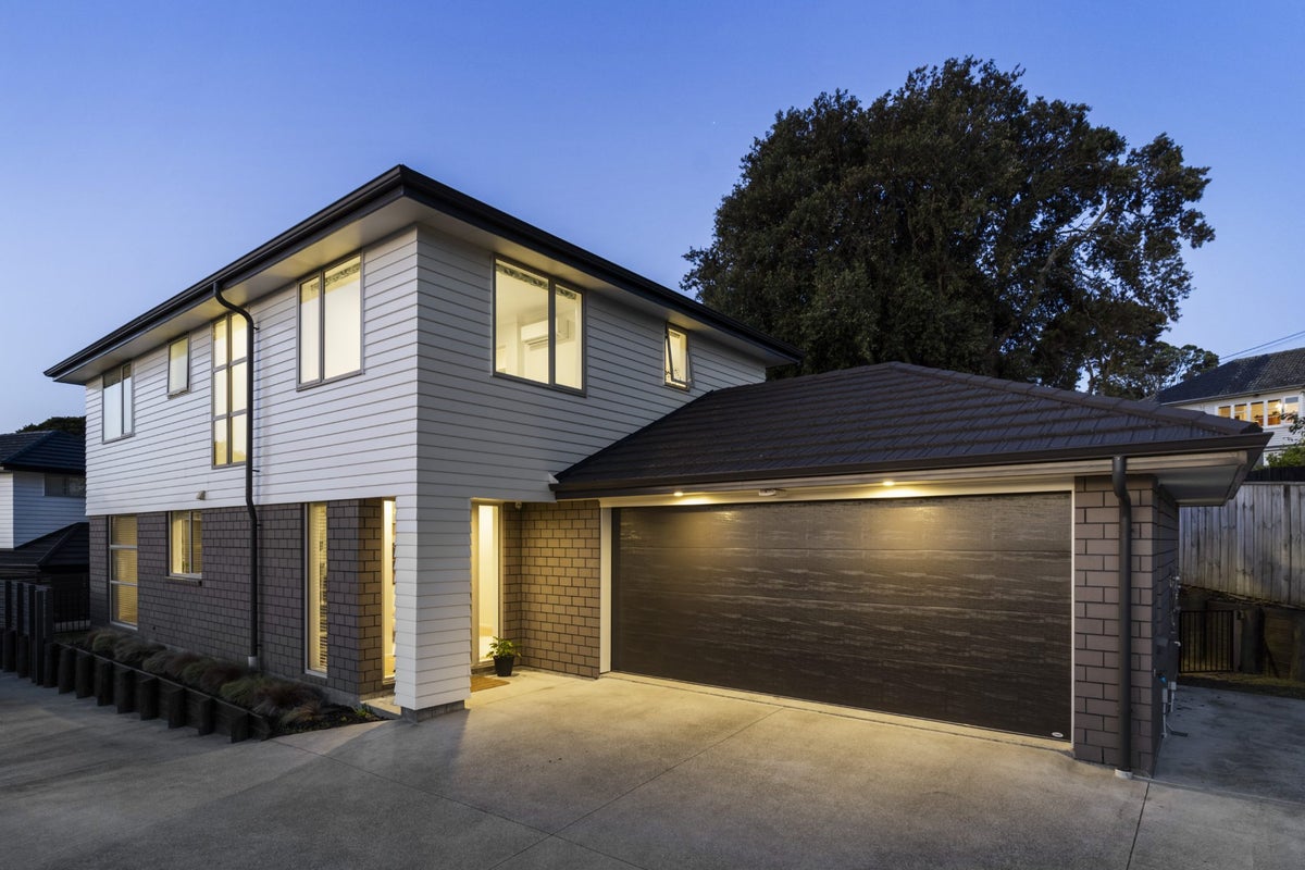 7A Scout Avenue, Mount Roskill, Auckland - Carousel 1