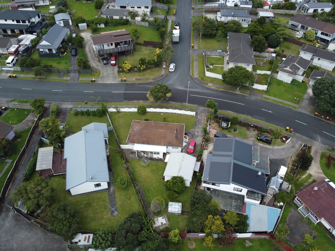 40 Charntay Avenue, Clover Park, Auckland - Carousel 2