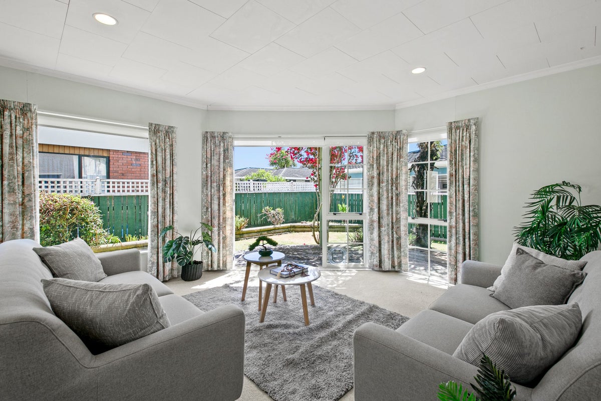 42A Wallace Place, Westown, New Plymouth - Carousel 2