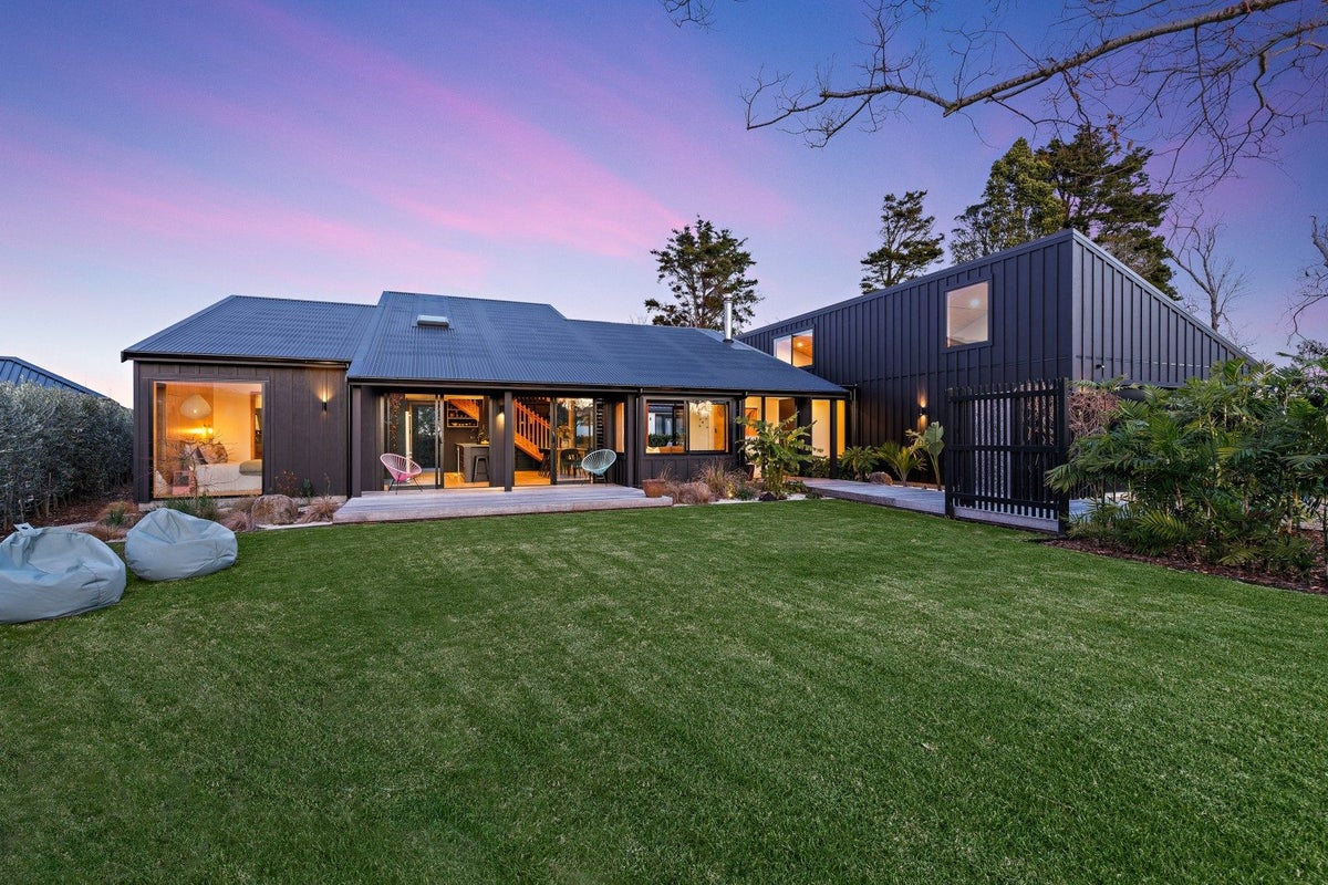 80 Point Wells Road, Warkworth - Carousel 1