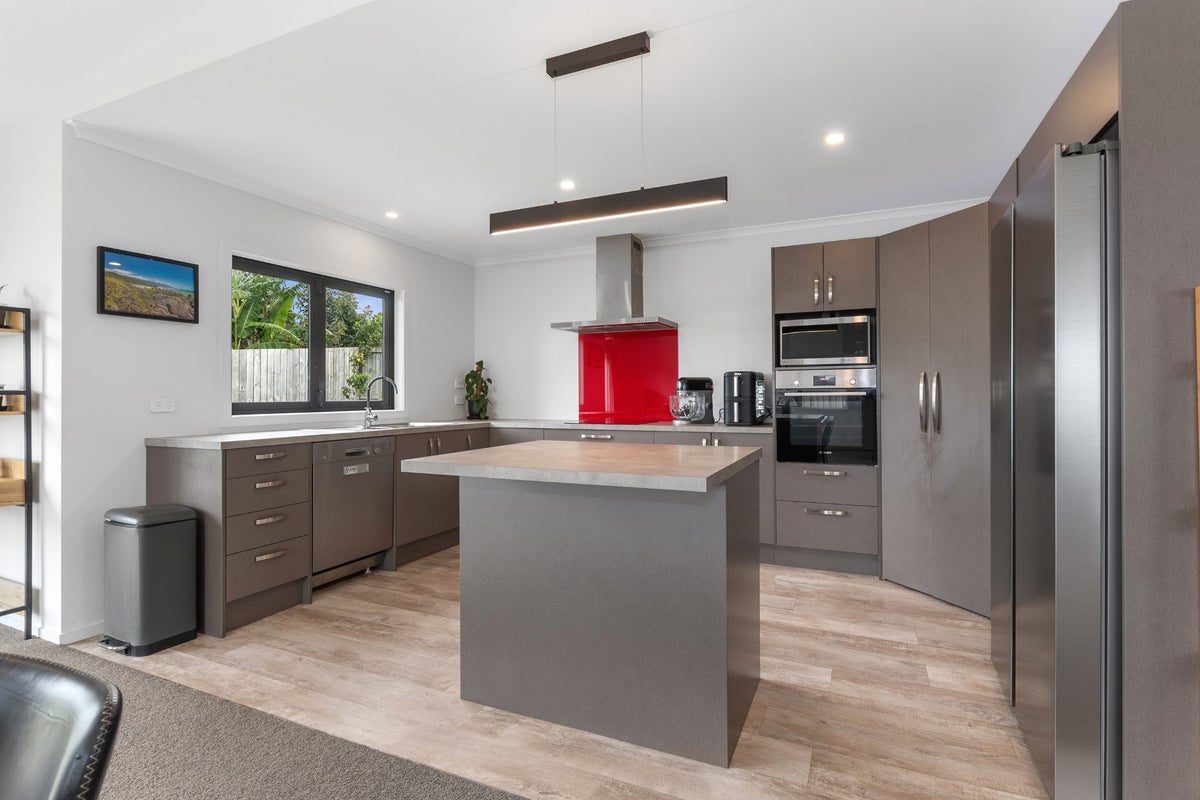 80 Wairau Drive, Tikipunga, Whangarei - Carousel 2