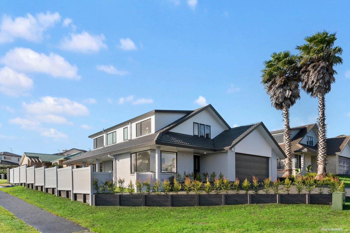 1 Aldon Lane, The Gardens, Auckland - Carousel 1