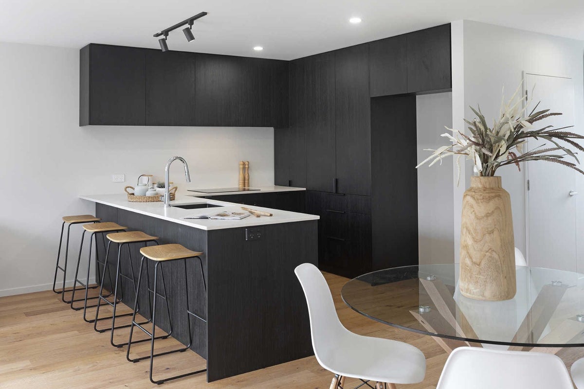 1/117 Hills Road, Edgeware, Christchurch - Carousel 2