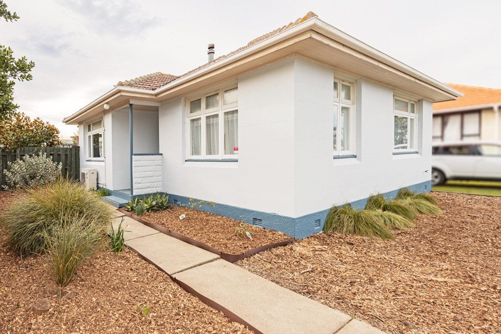 30 Weaver Street, Oamaru North, Oamaru - Carousel 1