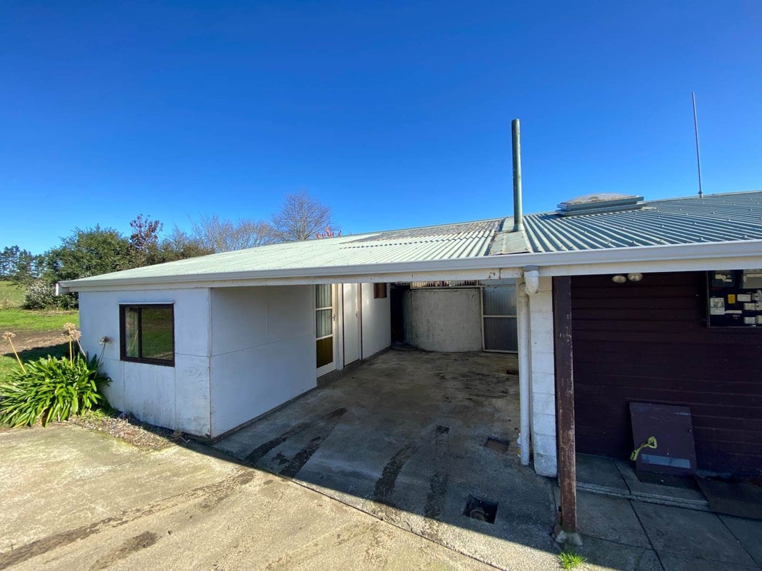 2158 State Highway 2, Pokeno - Carousel 2
