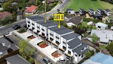 5/18 Hutchinsons Road, Bucklands Beach, Auckland - Carousel 1
