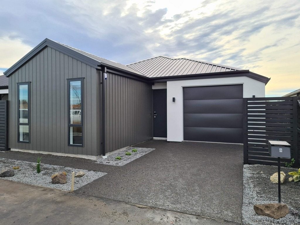 8 Koral Lane, Broomfield, Christchurch - Carousel 1