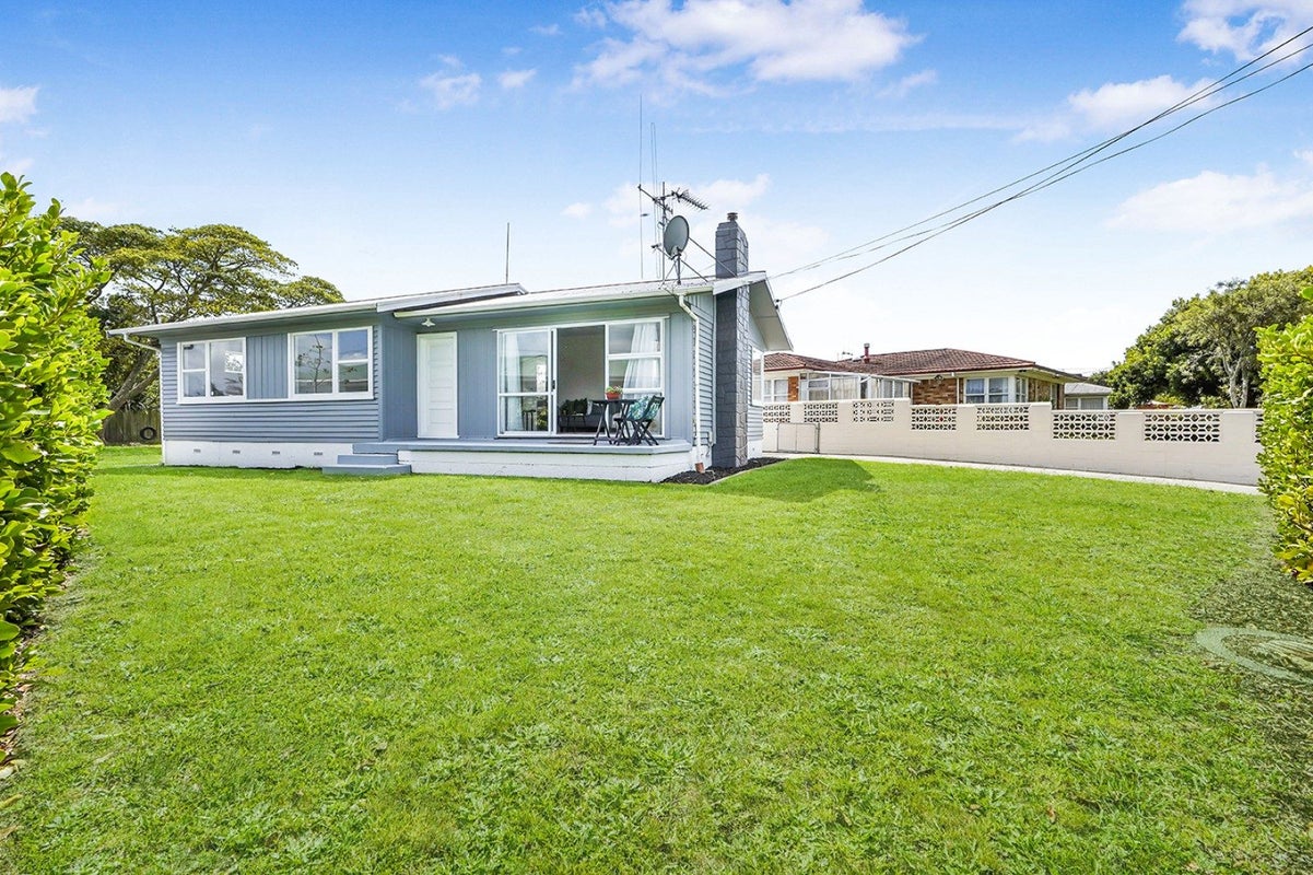 28 Northolt Road, Fairview Downs, Hamilton - Carousel 1