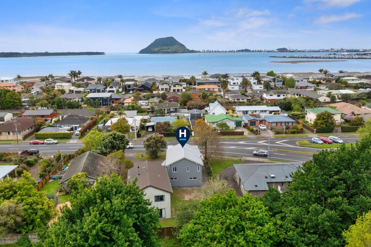 76 Ngatai Road, Otumoetai, Tauranga - Carousel 1