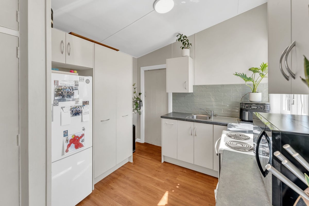 17 Baker Street, West End, Timaru - Carousel 2