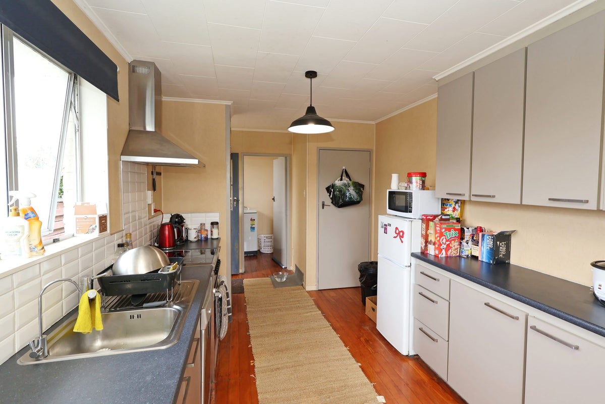 77 O'Byrne Place, Waikiwi, Invercargill - Carousel 2