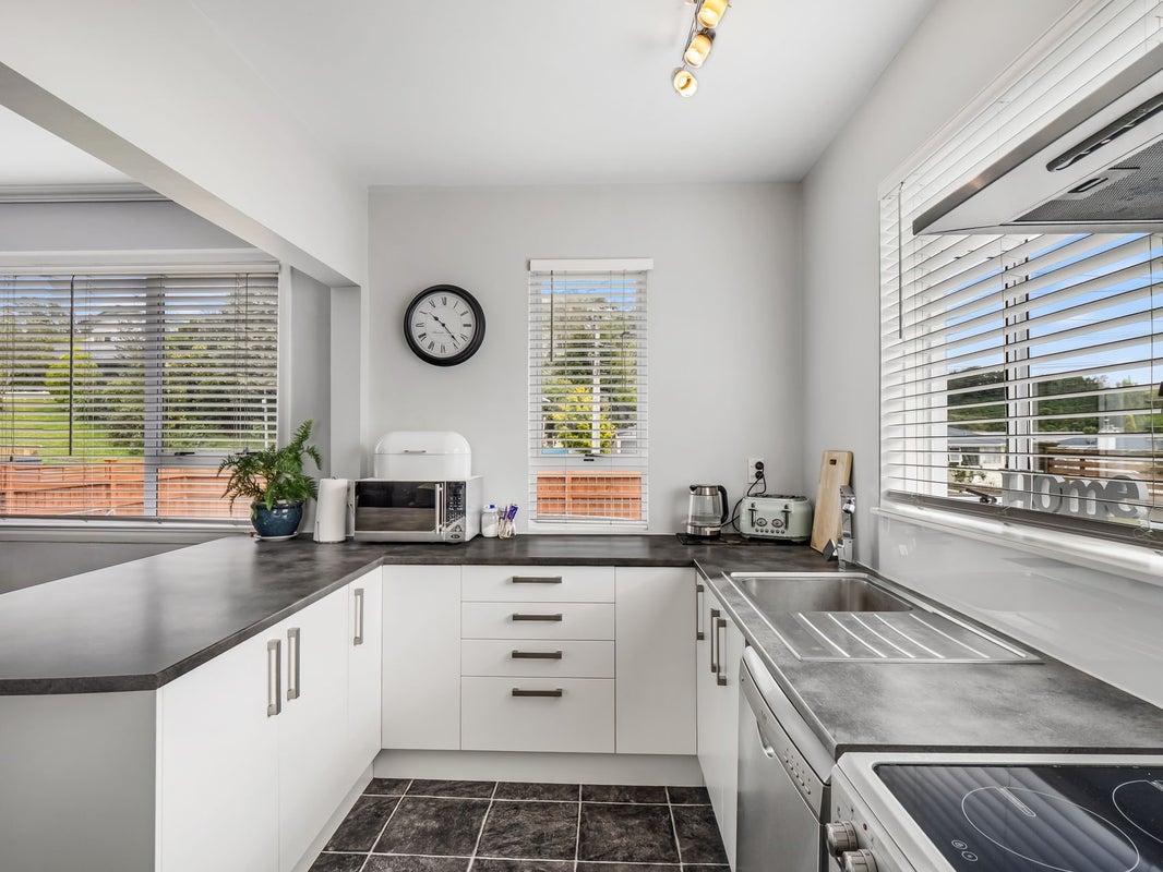 2 Ward Street, Aramoho, Whanganui - Carousel 2