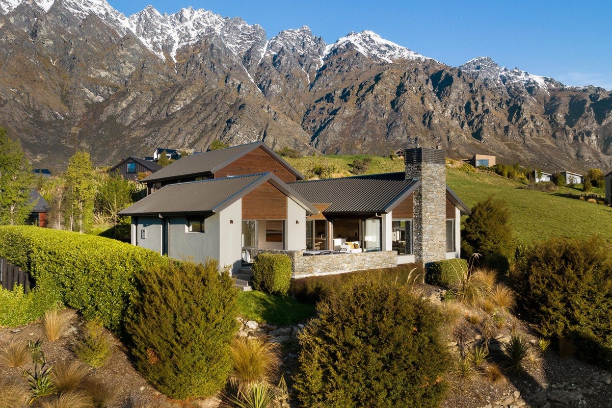 4 Kinross Lane, Jacks Point, Queenstown - Carousel 2