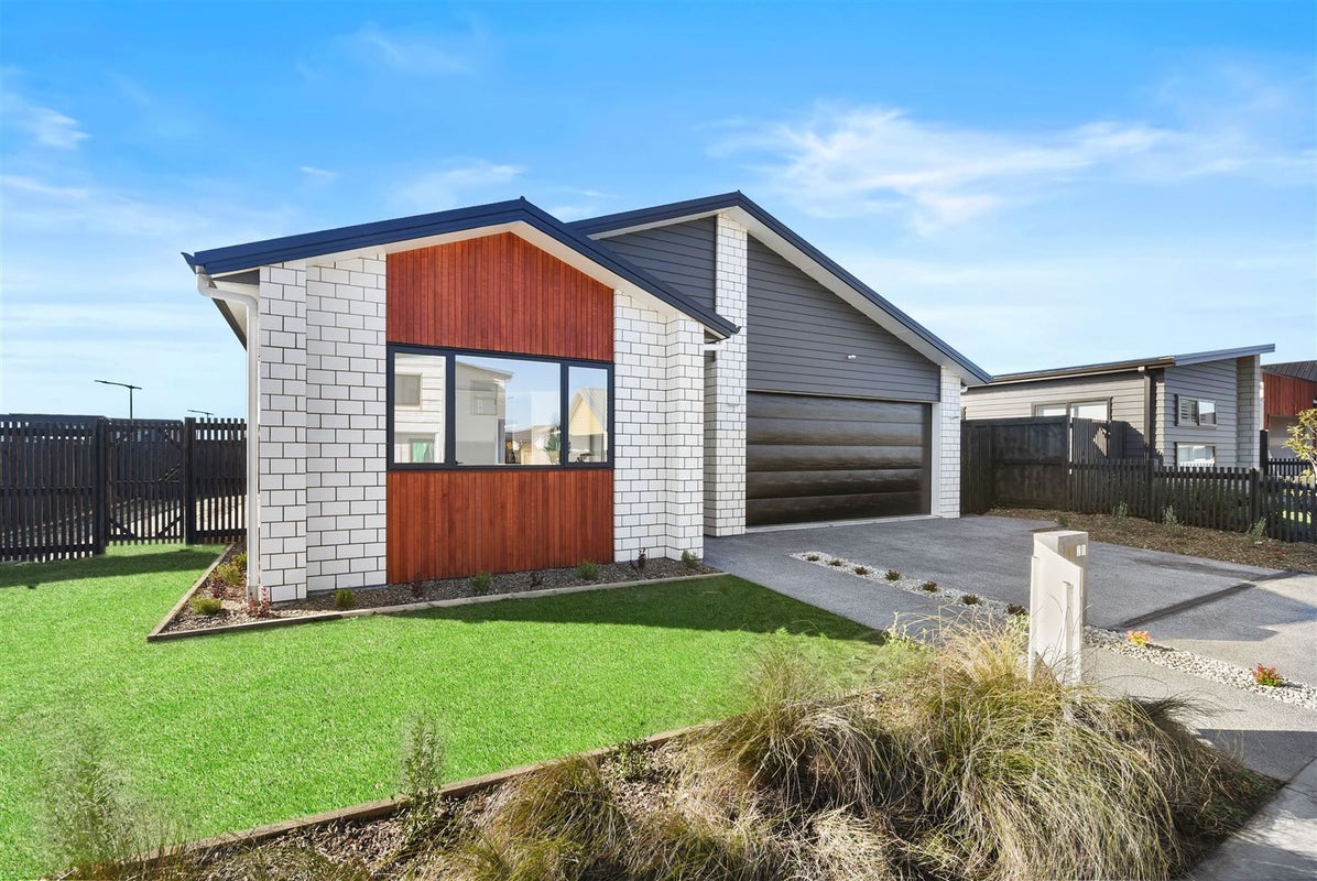 28 Ogilvie Avenue, Chartwell, Hamilton - Carousel 28