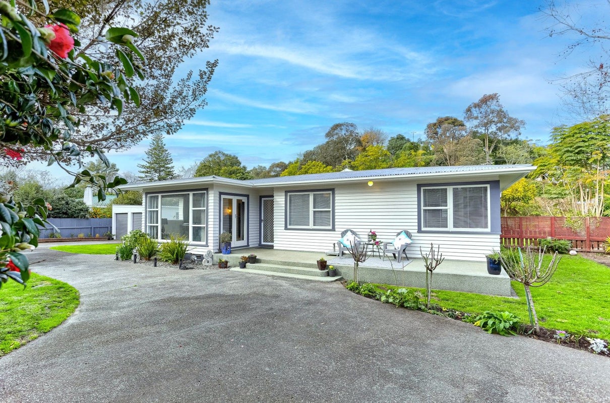 4 Sedgebrook Street, Whanganui East, Whanganui - Carousel 1