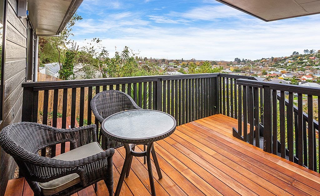 40A Albert Terrace, Saint Martins, Christchurch - Carousel 1