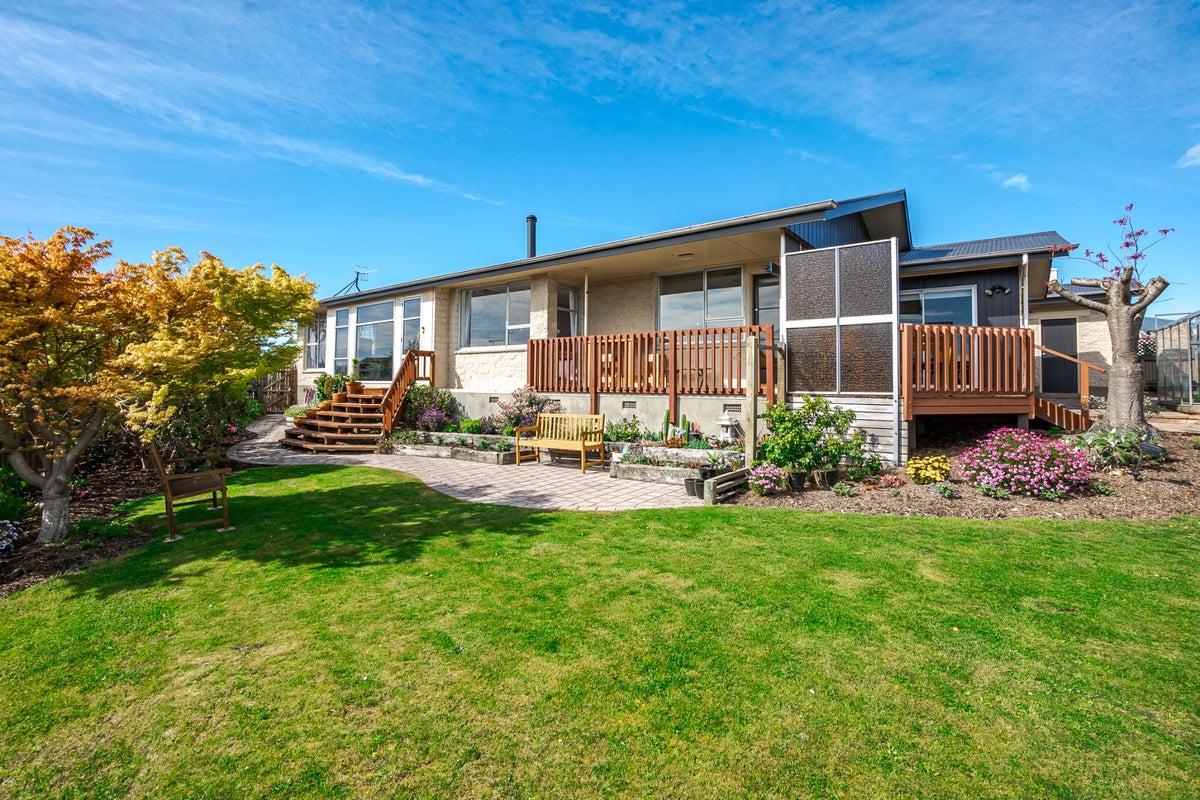 10 Hillsden Place, Glenwood, Timaru - Carousel 1