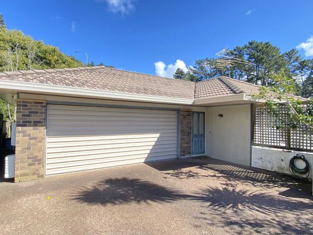 19 Highbury Bypass, Birkenhead, Auckland - Carousel 1