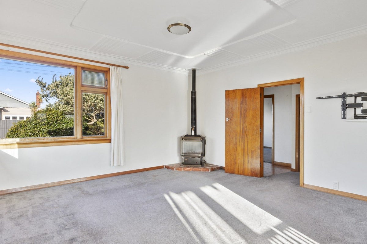 39 Stirling Street, Andersons Bay, Dunedin - Carousel 2