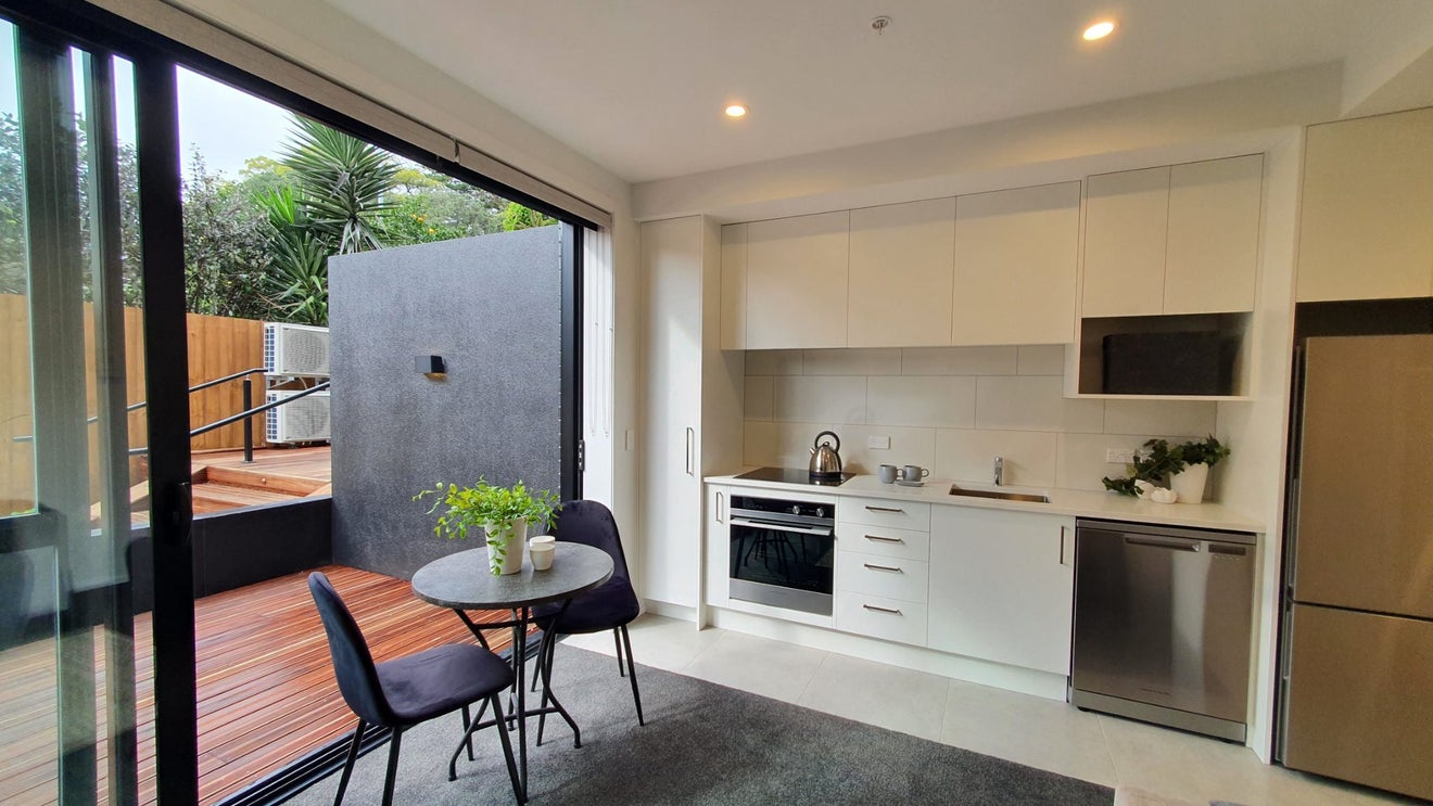 G04/845 New North Road, Mount Albert, Auckland - Carousel 14