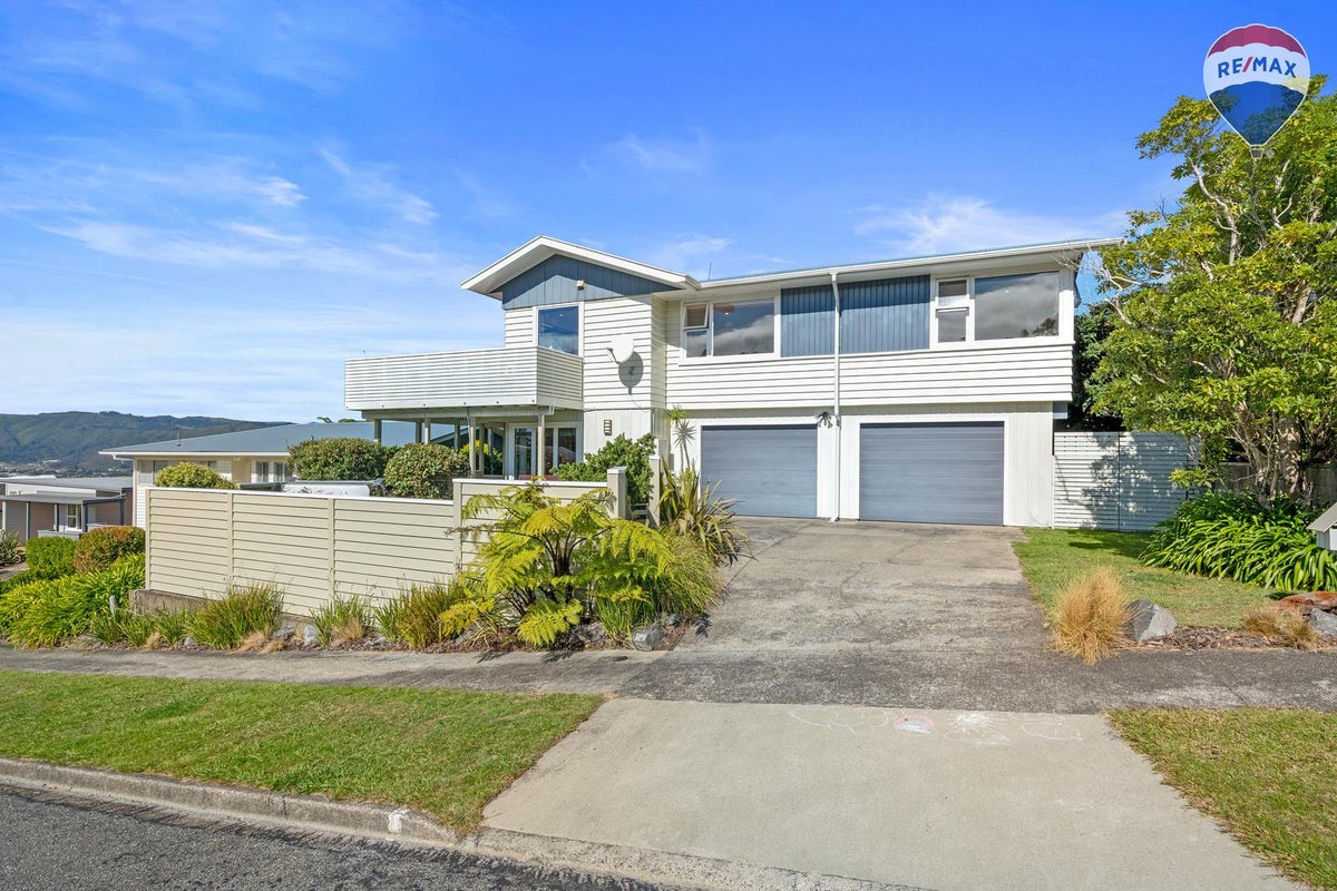 19 Panorama Grove, Harbour View, Lower Hutt - Carousel 1