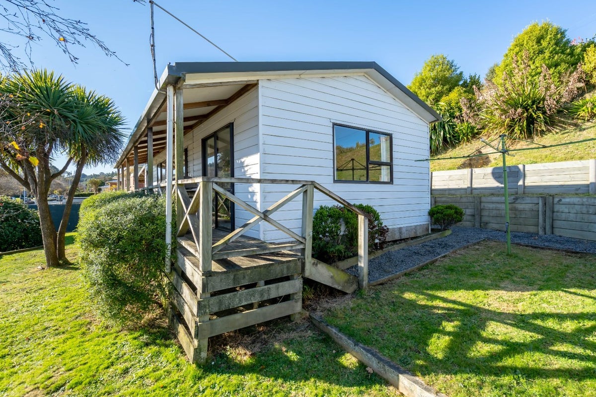 511A Kaikorai Valley Road, Kenmure, Dunedin - Carousel 2