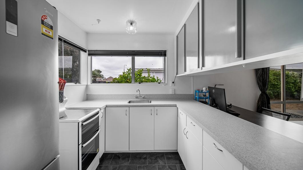 1/8 Warrington Street, Mairehau, Christchurch - Carousel 2