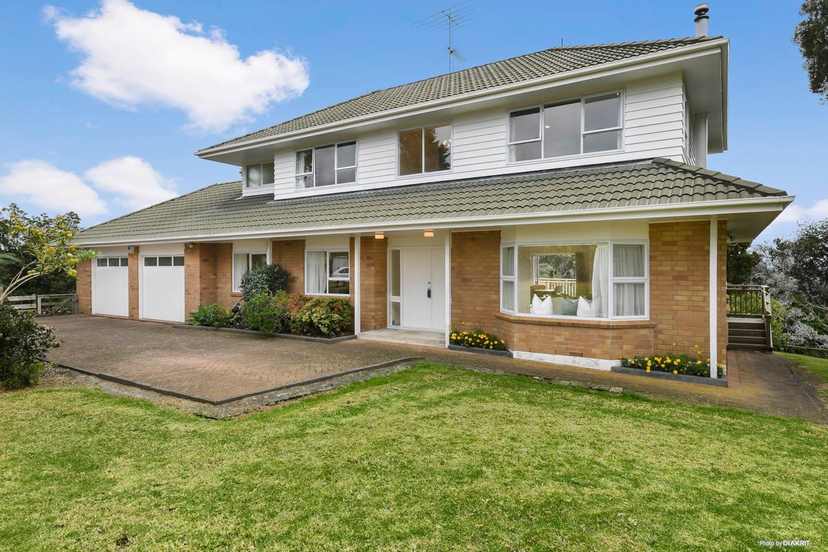 517 Whitford Road, Howick - Carousel 1