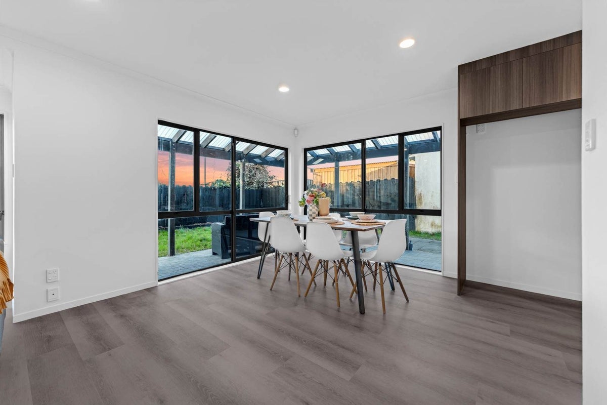 10K Rathgar Road, Henderson, Auckland - Carousel 2