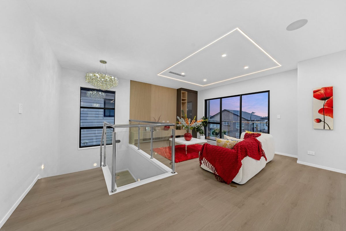 82 Koromeke Street, Flat Bush, Auckland - Carousel 2