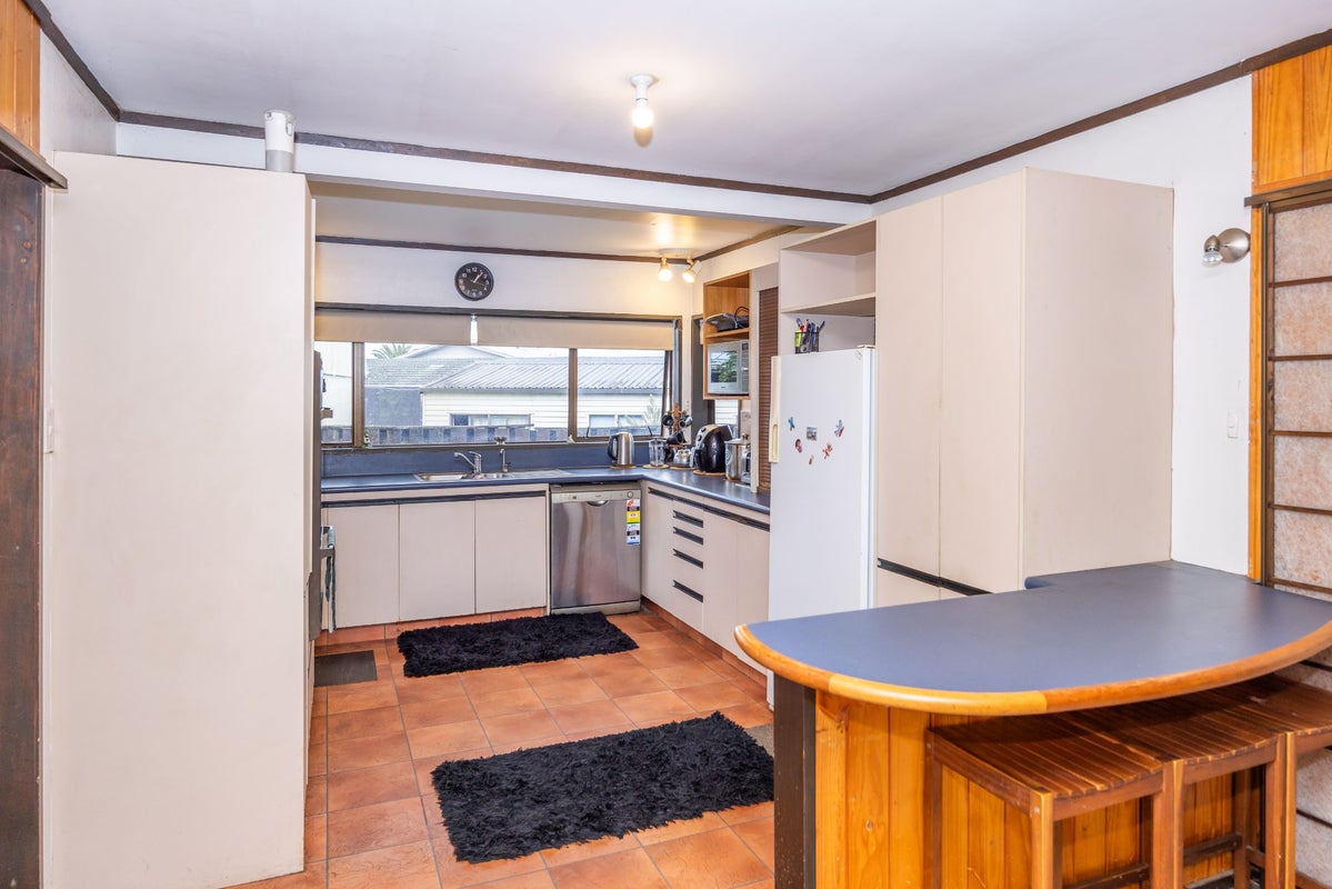 131 Amanda Avenue, Dinsdale, Hamilton - Carousel 2