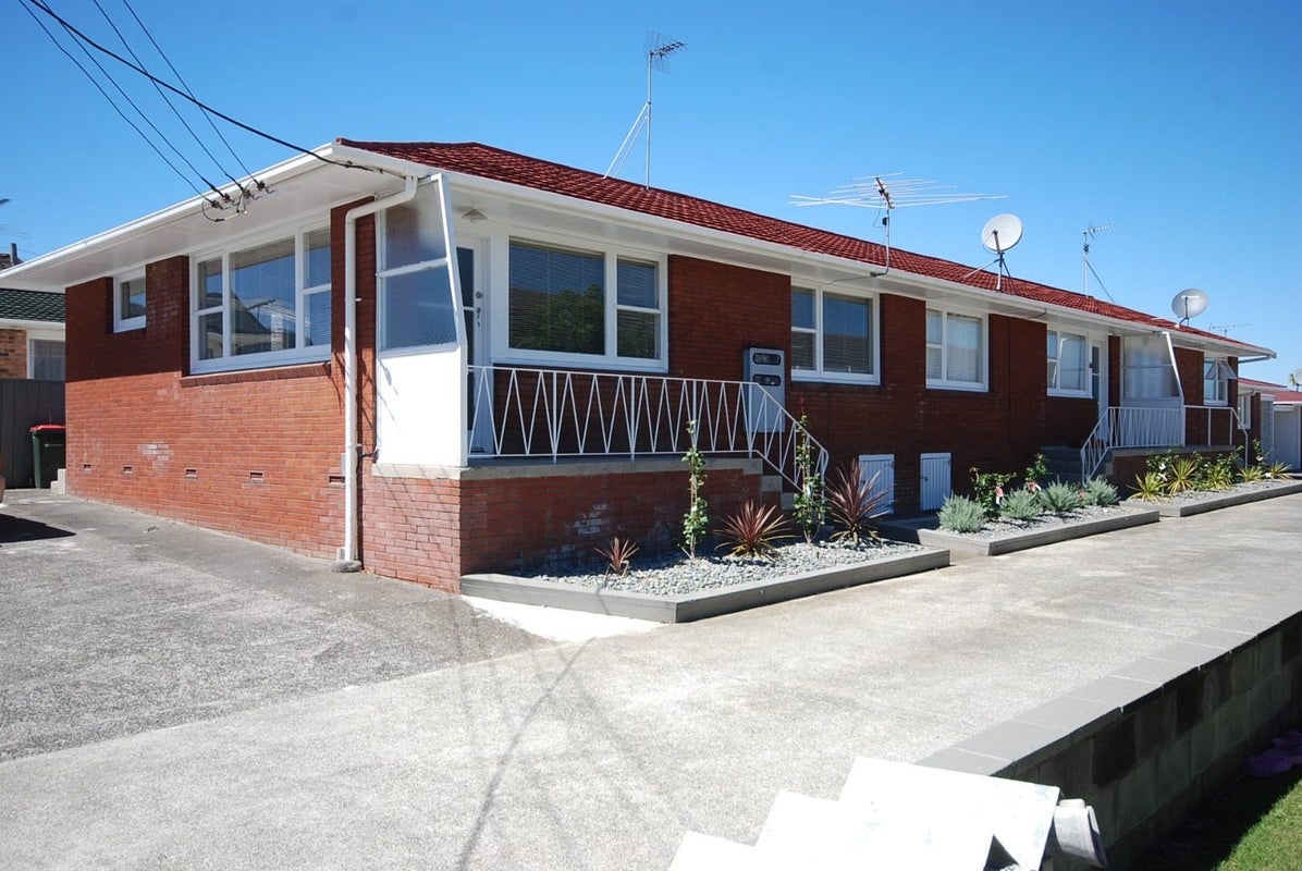 1/17 Campbell Road, One Tree Hill, Auckland - Carousel 1