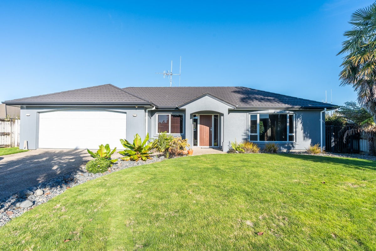 10 Burgundy Court, Rototuna, Hamilton - Carousel 2