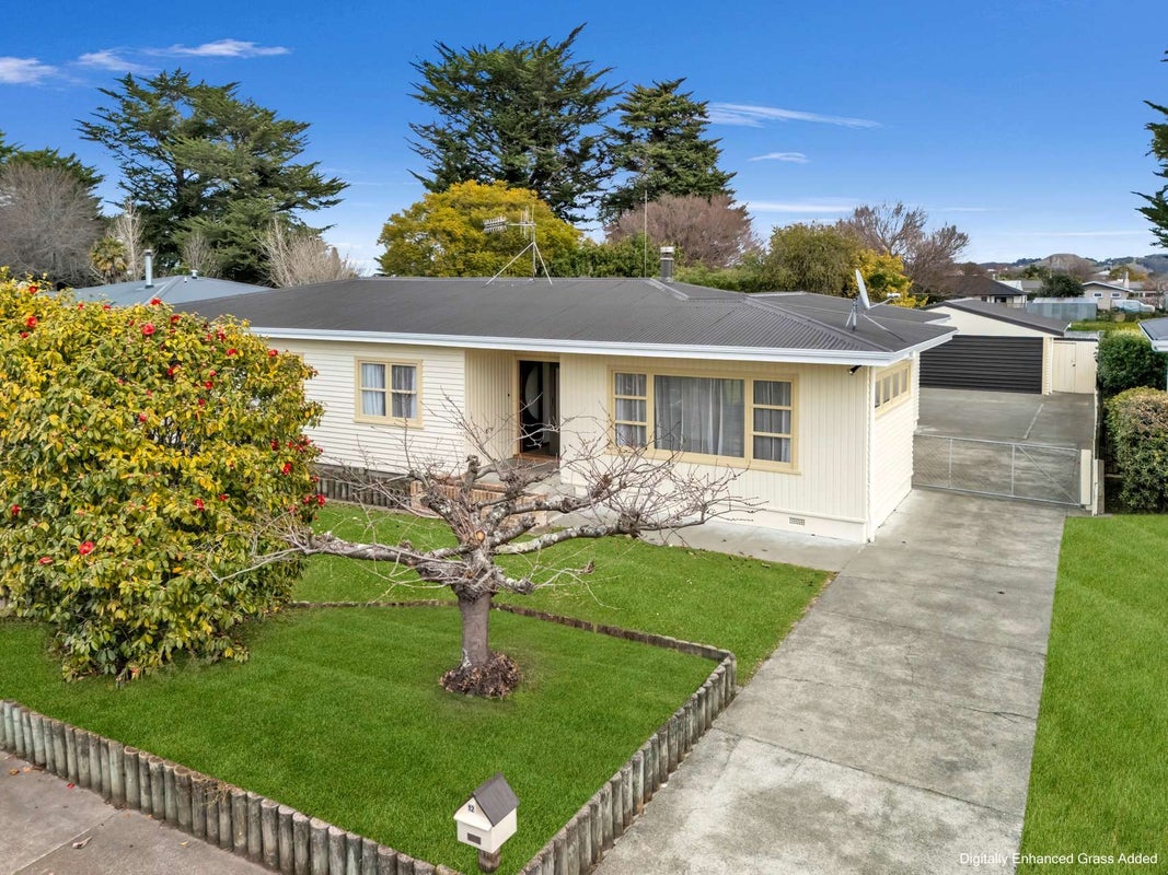 12 Alamein Crescent, Onekawa, Napier - Carousel 1