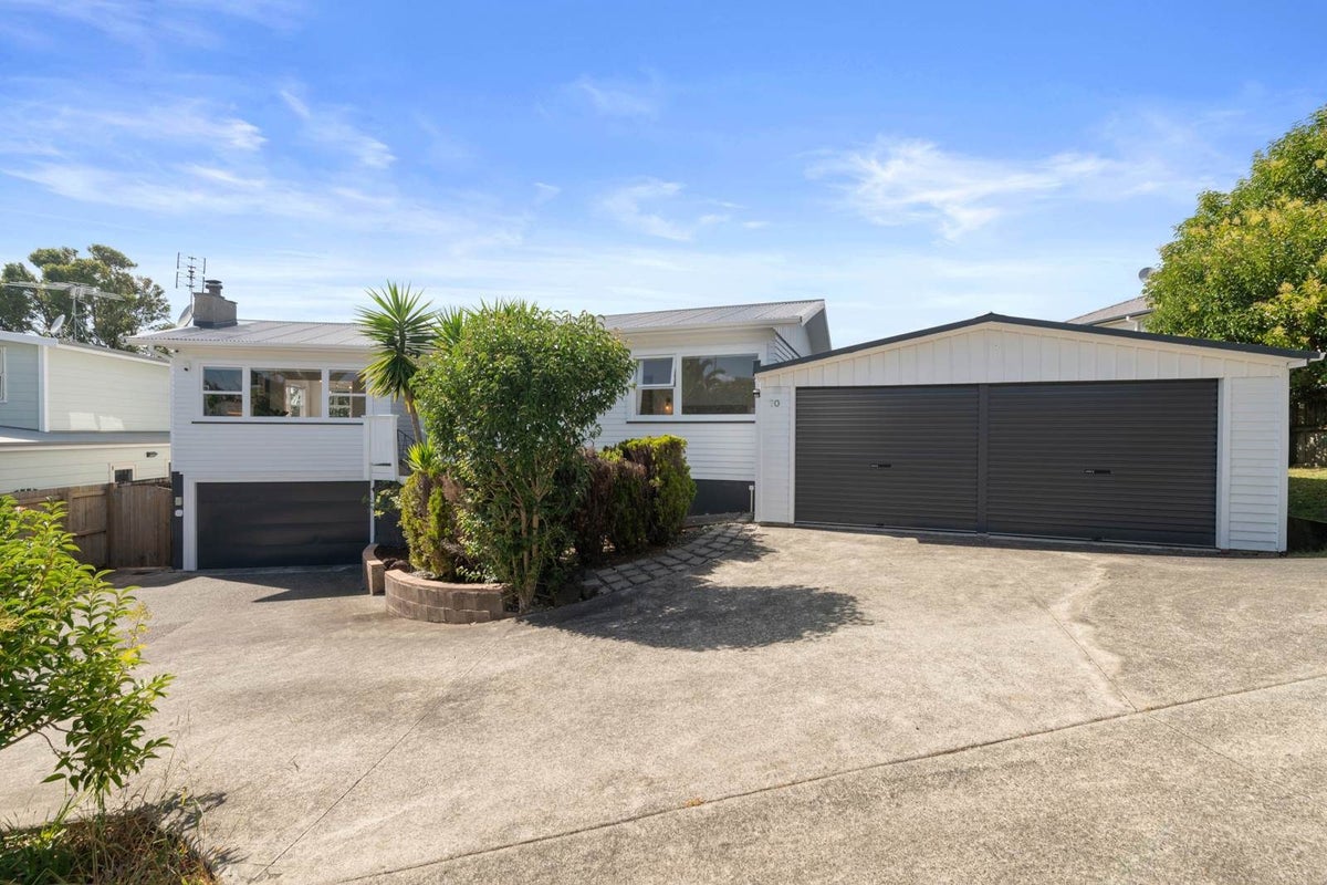 70 Nelson Street, Howick, Auckland - Carousel 1
