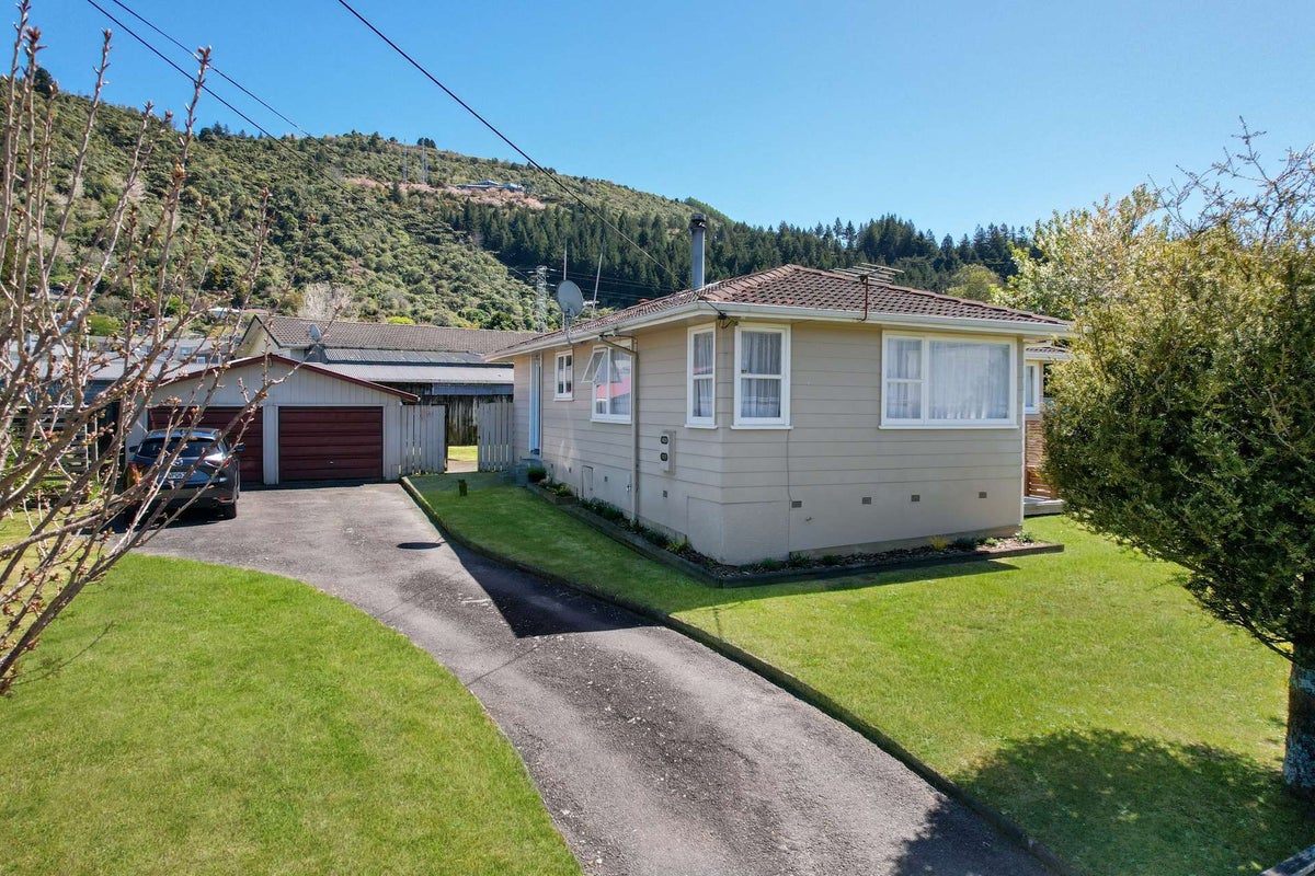 18 Korimako Street, Selwyn Heights, Rotorua - Carousel 1