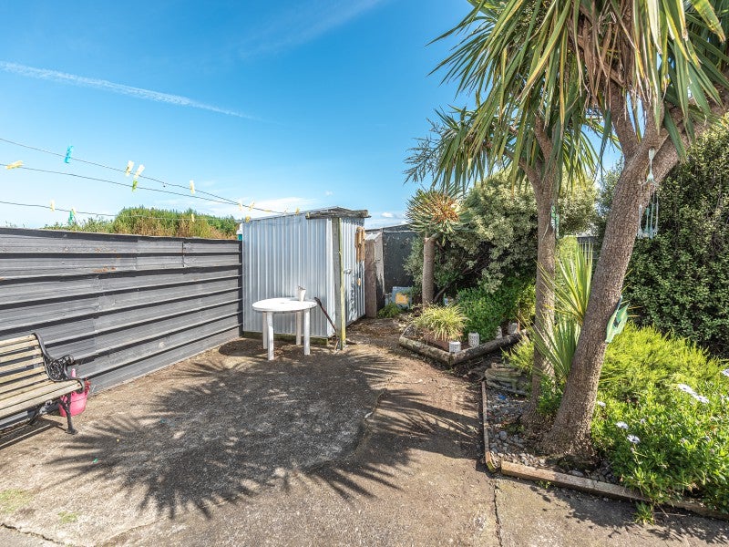 21 Egmont Street, Castlecliff, Whanganui - Carousel 26
