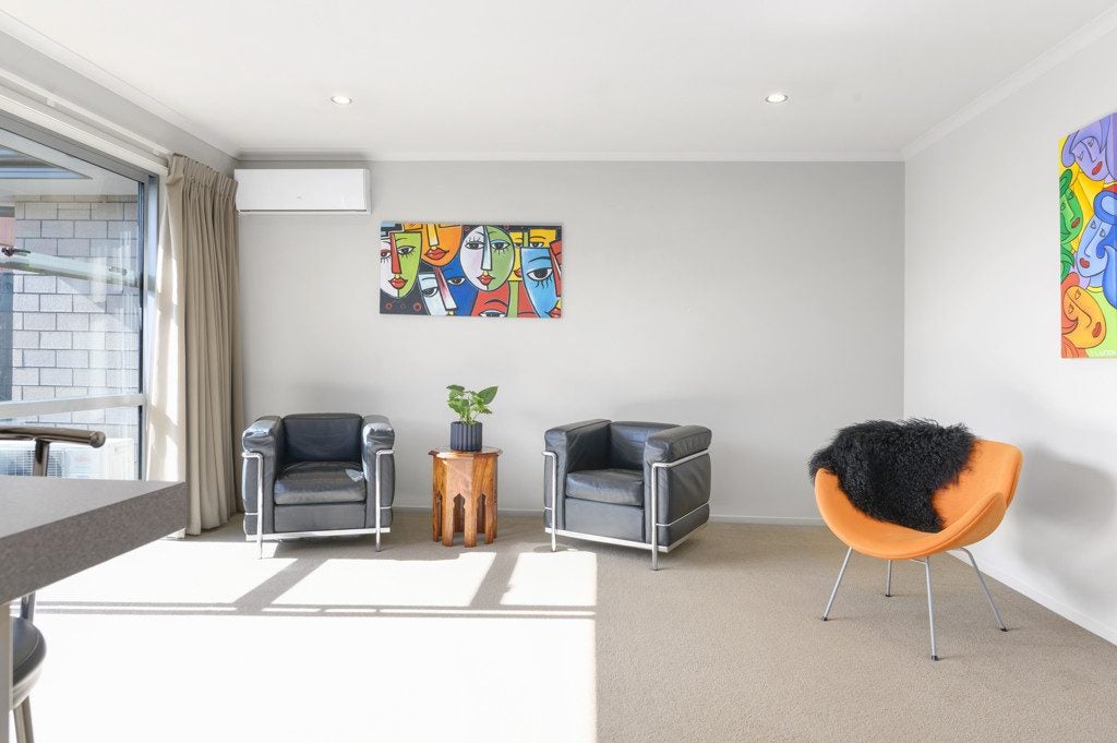 9 Stadium Lane, Whitiora, Hamilton - Carousel 2