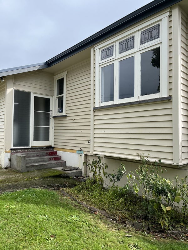 2/10 Te Aroha Street, Hamilton East, Hamilton - Carousel 2