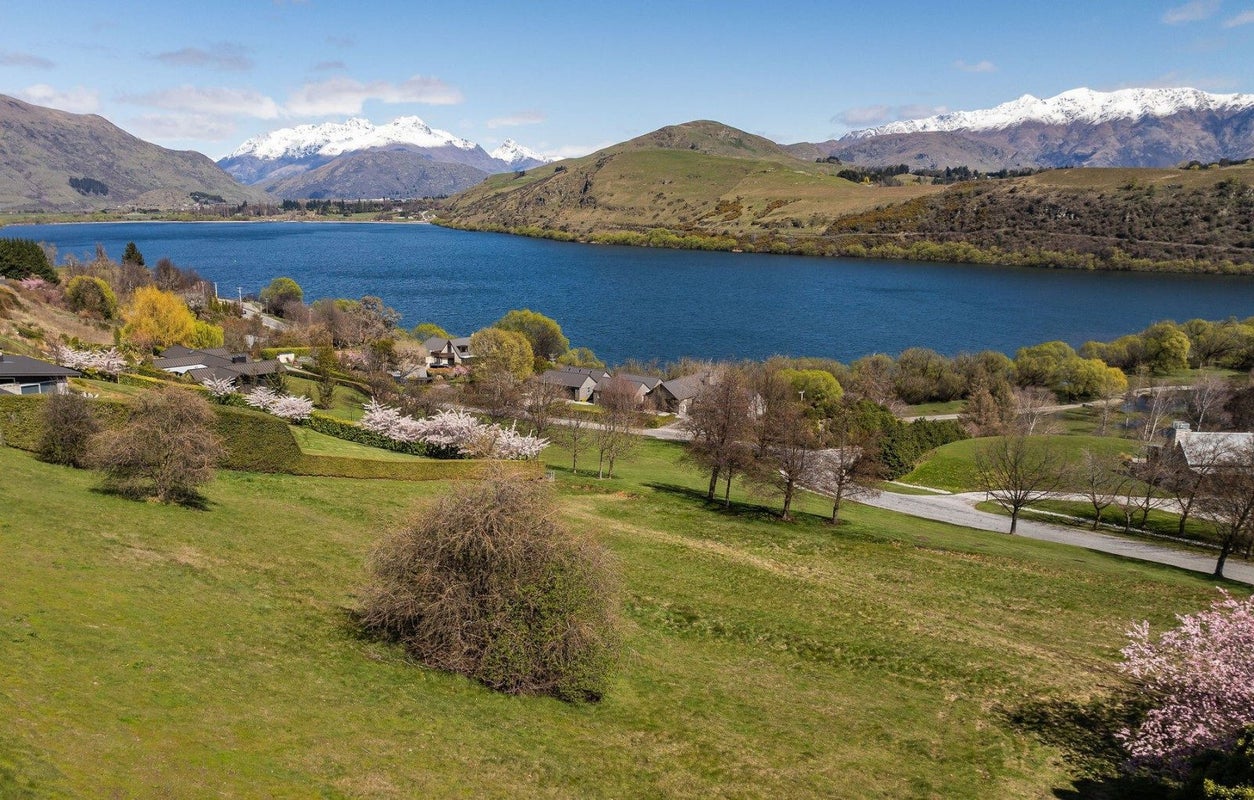 38 Wilding Road, Lake Hayes, Queenstown - Carousel 1