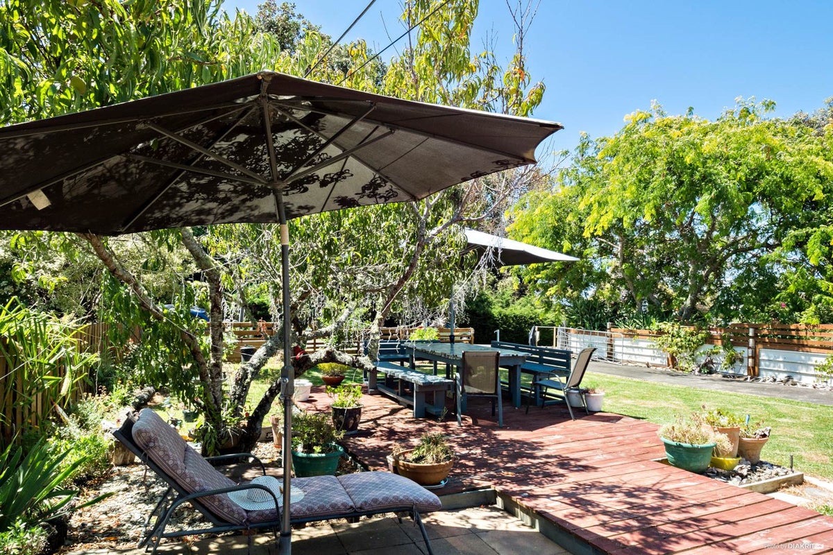 142 Howard Road, Papakura - Carousel 2