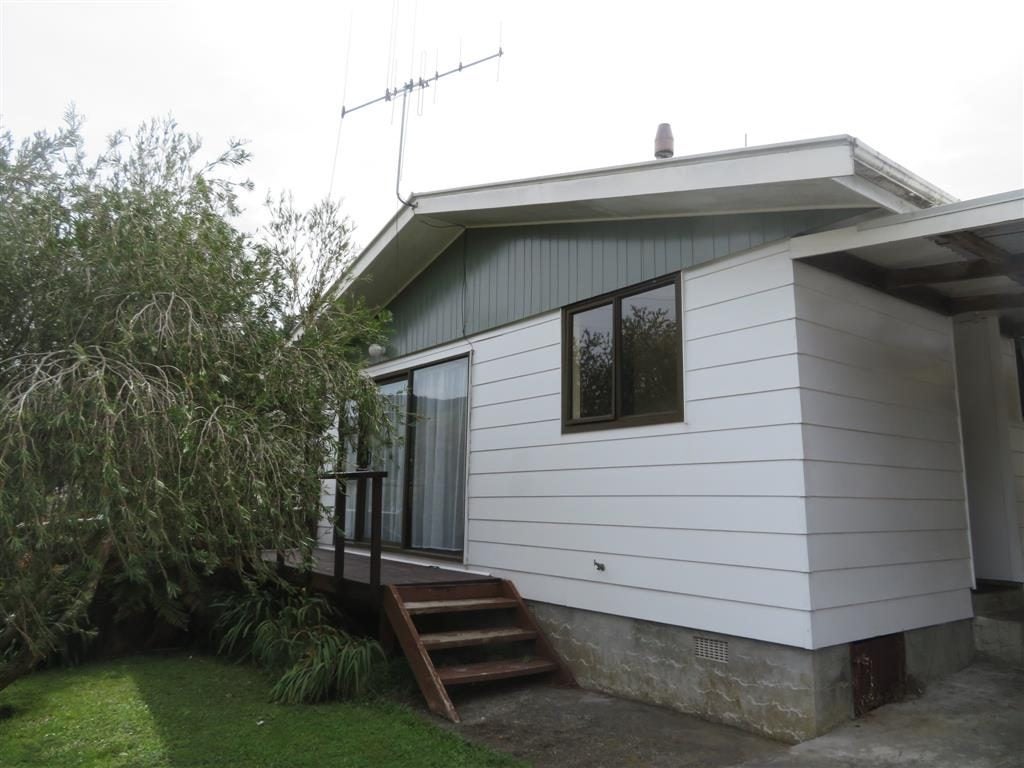 1 Jasper Grove, Birchville, Upper Hutt - Carousel 1