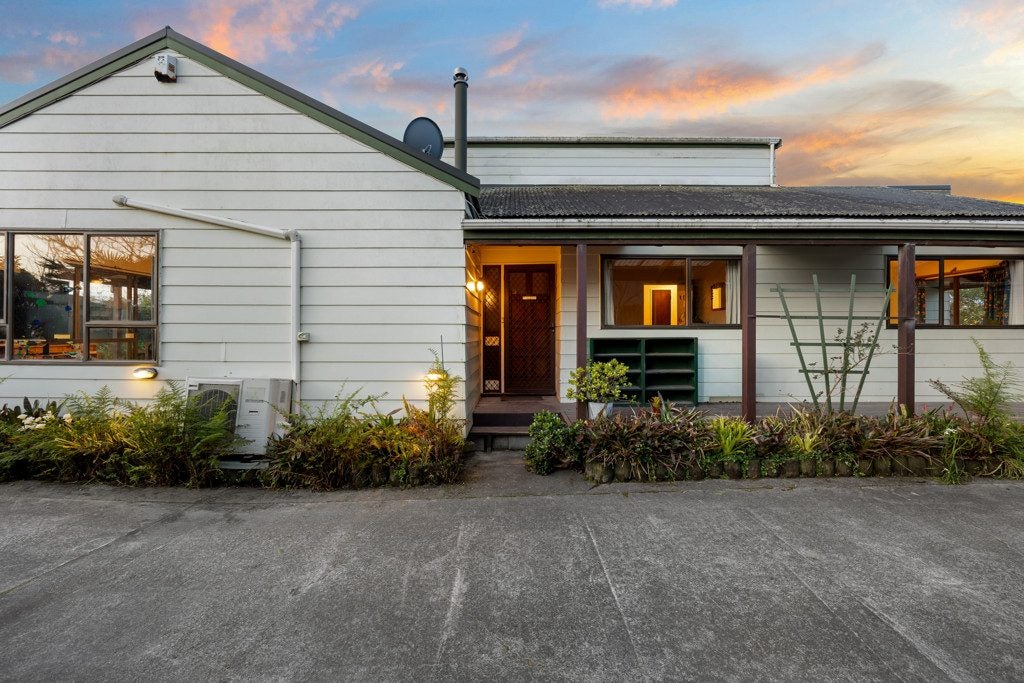 22 Motu Place, Mount Wellington, Auckland - Carousel 2