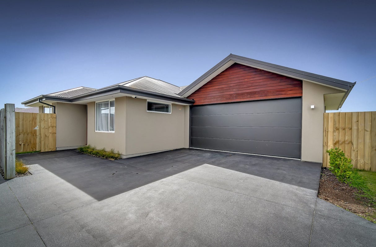 5A Cossar Street, Burwood, Christchurch - Carousel 1