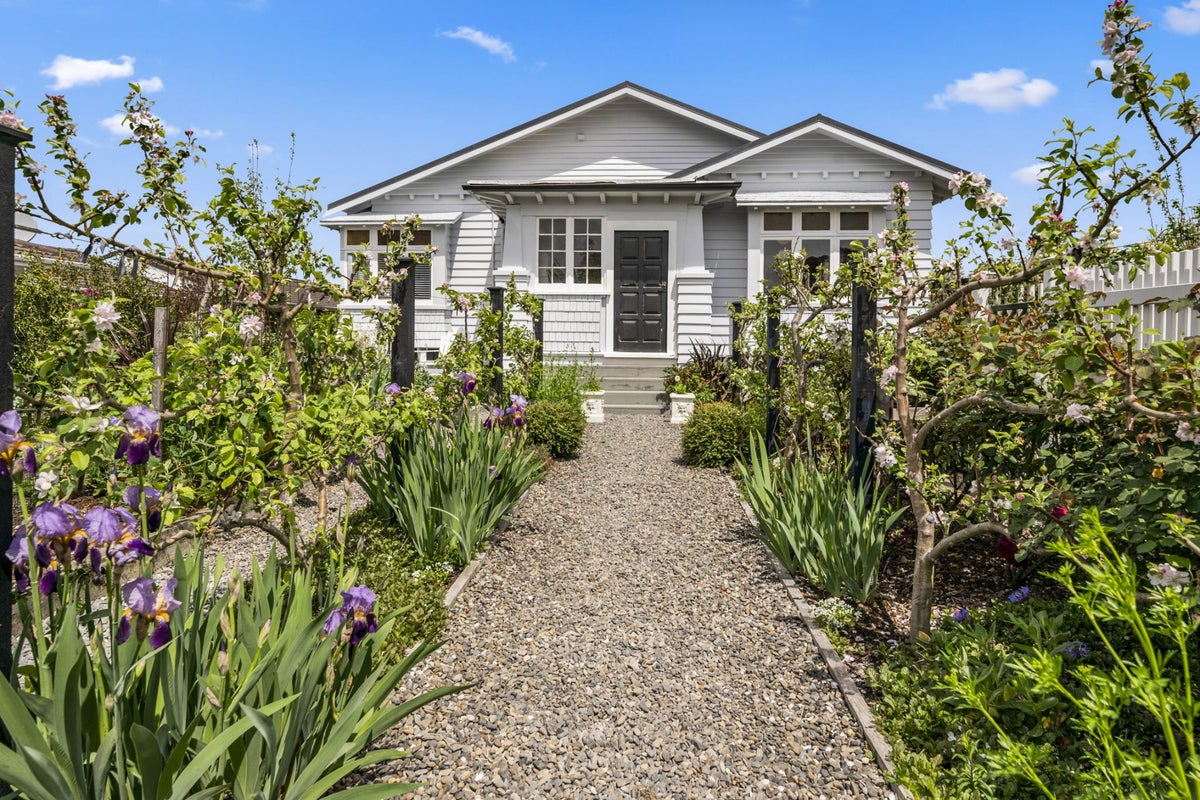 44 Robertson Street, Glenholme, Rotorua - Carousel 1
