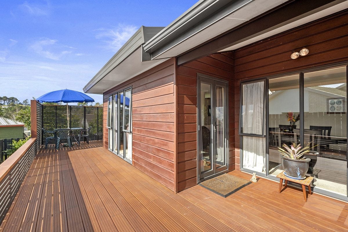 8 Owl Court, Unsworth Heights, Auckland - Carousel 1