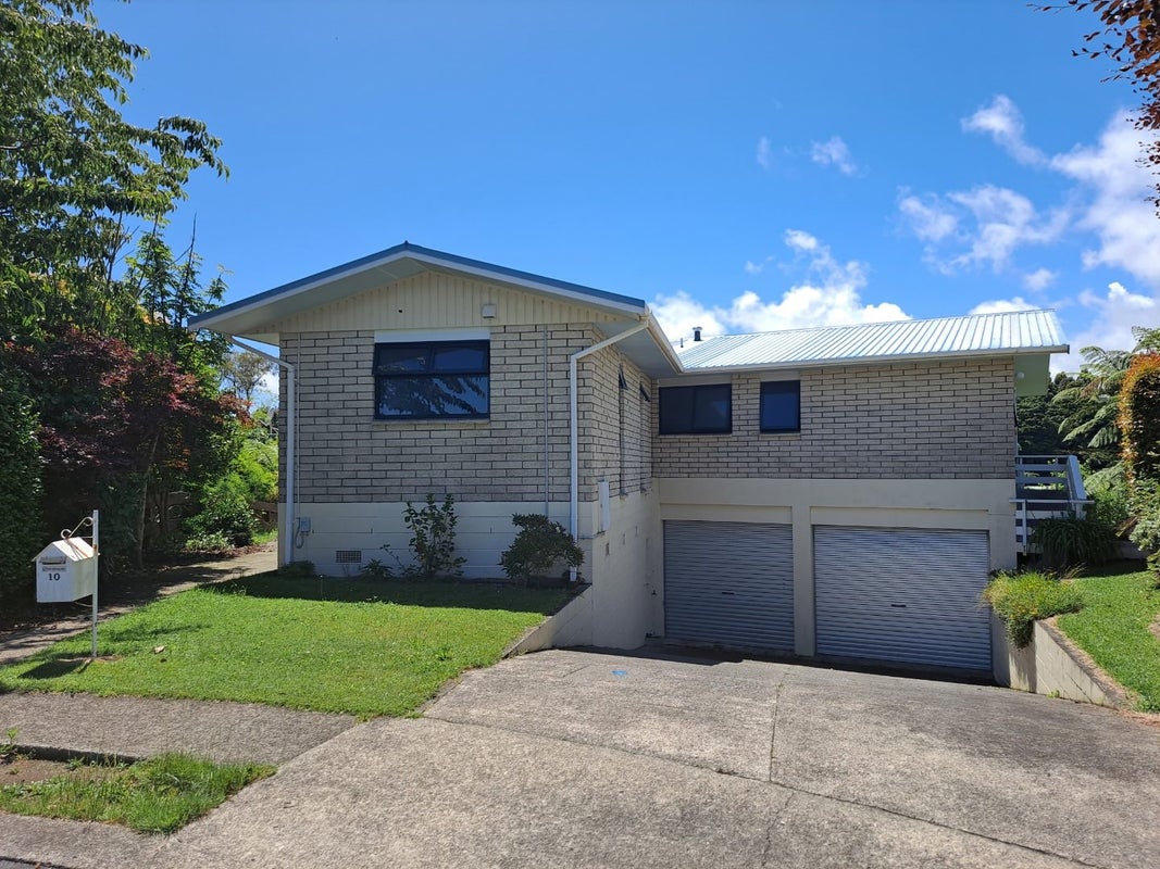 10 Te Mara Place, Merrilands, New Plymouth - Carousel 1