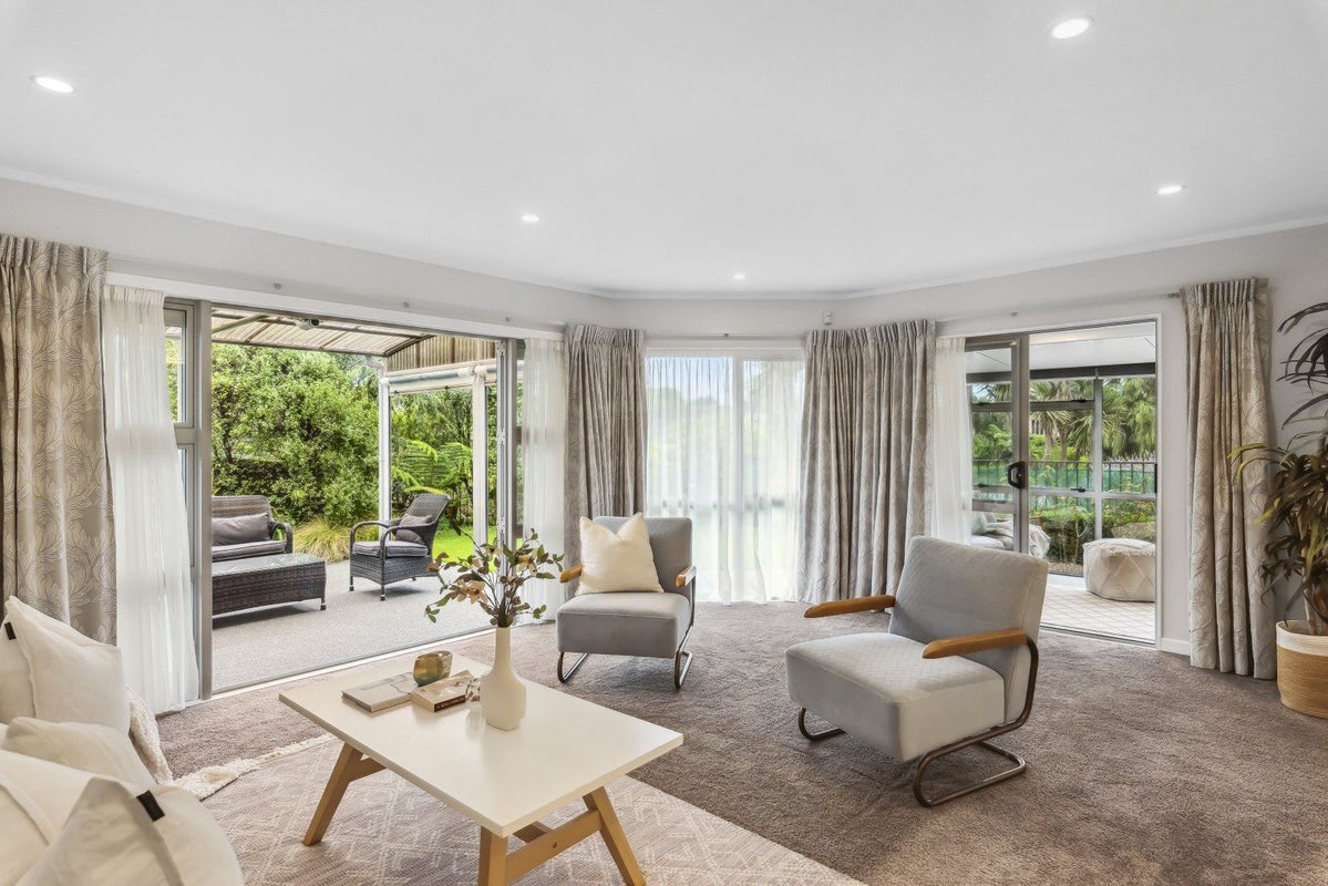 14 Meredith Way, Paraparaumu Beach, Paraparaumu - Carousel 1