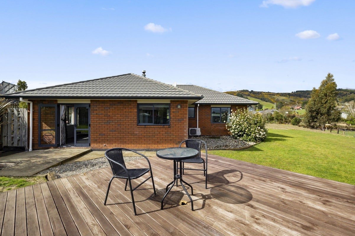30 Titri Road, Waihola - Carousel 1